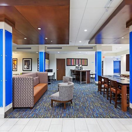 Holiday Inn Express & Suites Tulsa South - Woodland Hills By Ihg Exterior foto