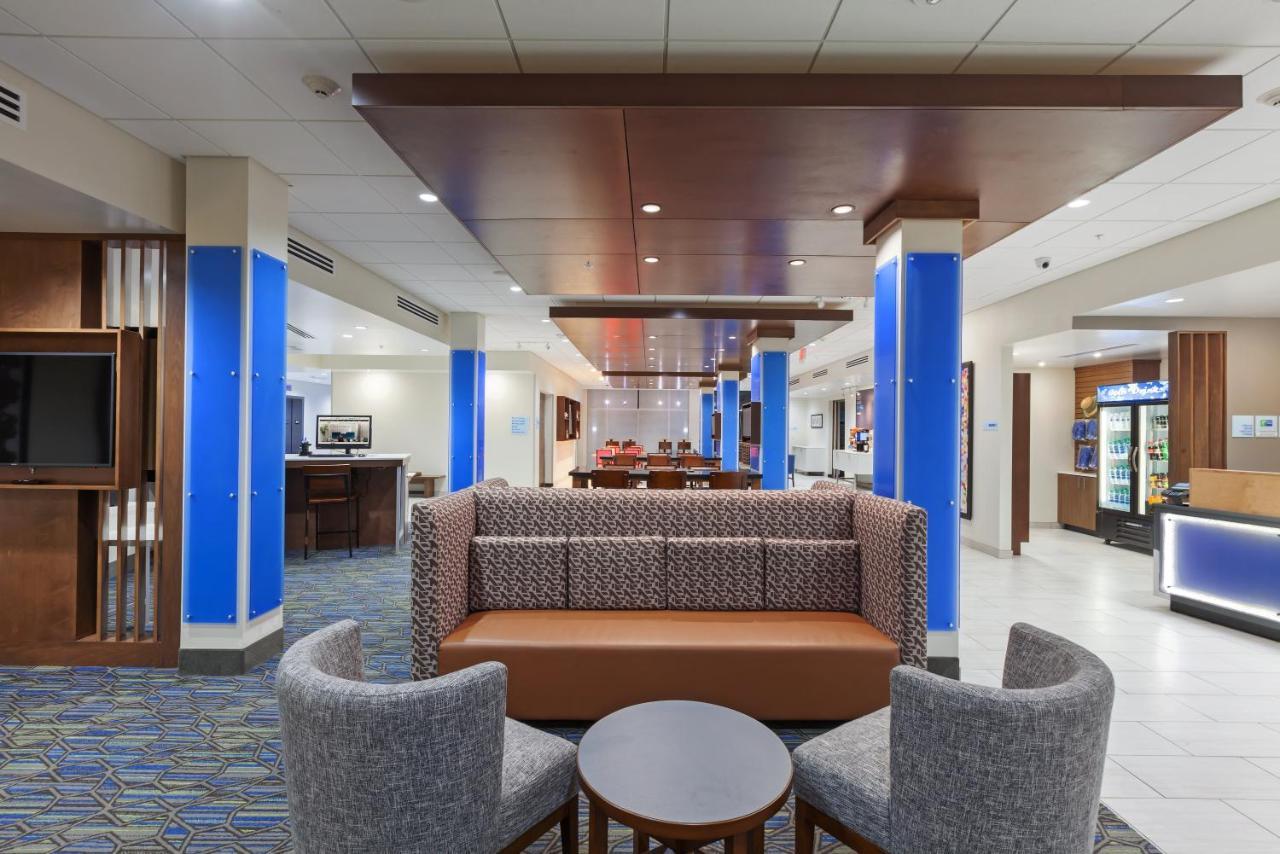 Holiday Inn Express & Suites Tulsa South - Woodland Hills By Ihg Exterior foto