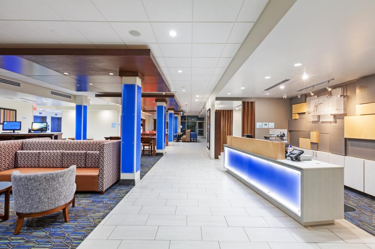 Holiday Inn Express & Suites Tulsa South - Woodland Hills By Ihg Exterior foto