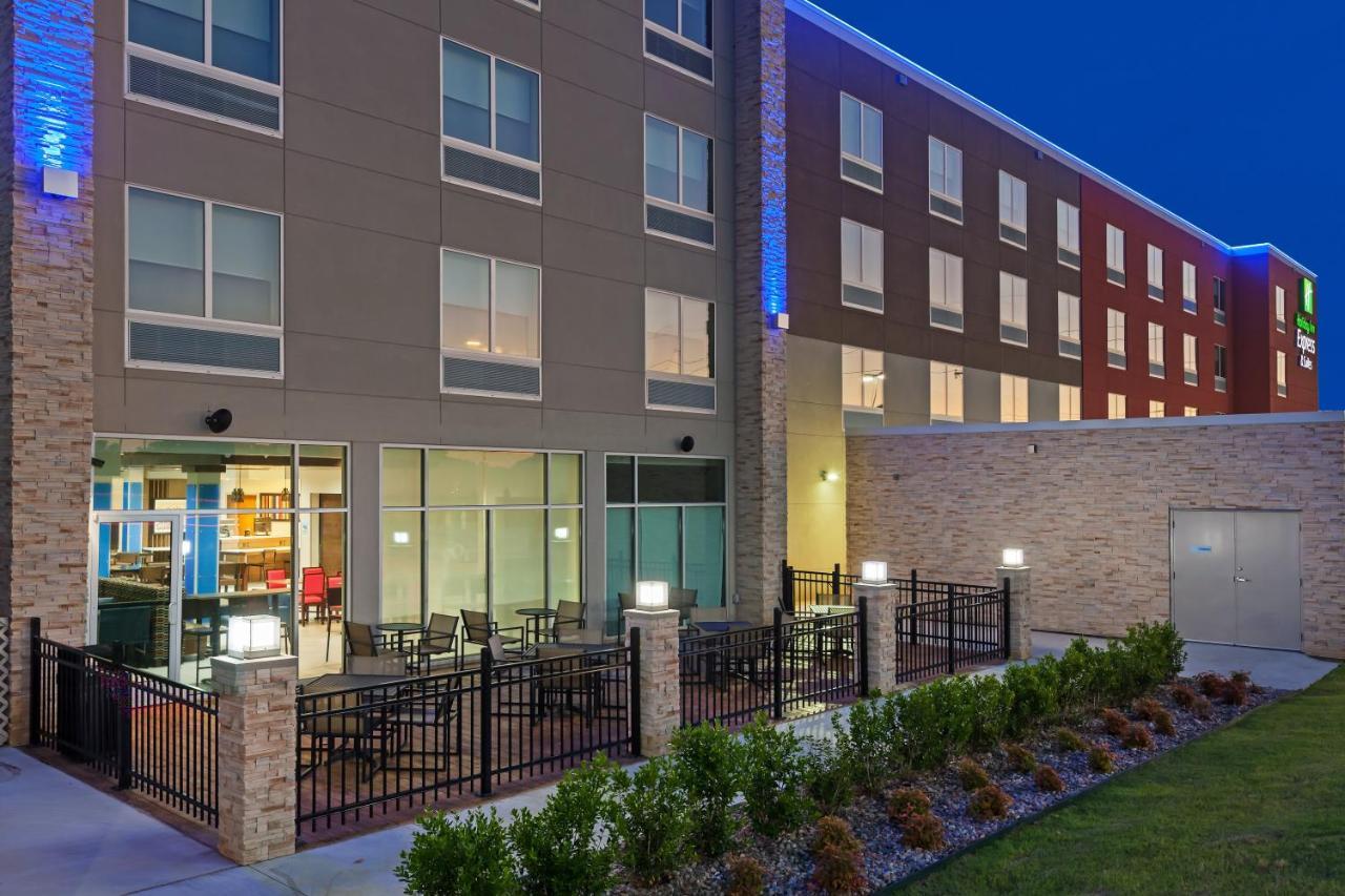 Holiday Inn Express & Suites Tulsa South - Woodland Hills By Ihg Exterior foto