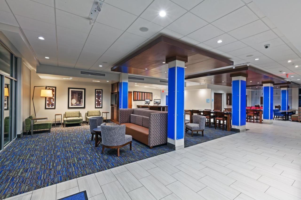 Holiday Inn Express & Suites Tulsa South - Woodland Hills By Ihg Exterior foto